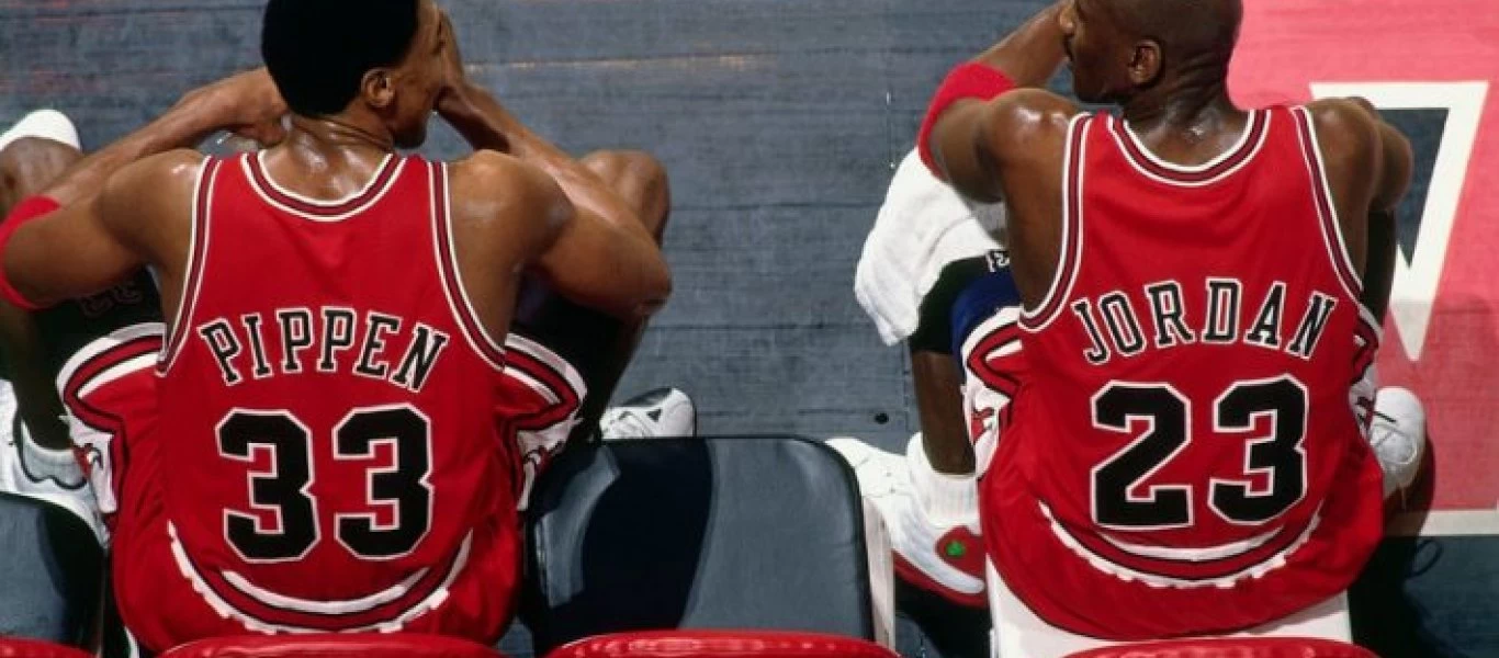 52 πόντους στα μούτρα του Σκότι: Το άγνωστο ματς που ο Τζόρνταν διέλυσε τον Πίπεν αποδεικνύοντας ότι είναι ο GOAT (φωτο)